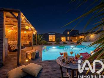 Vente maison 8 pièces Charron 17