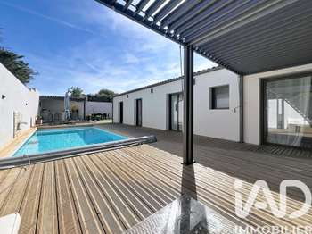 Vente maison 6 pièces Charron 17