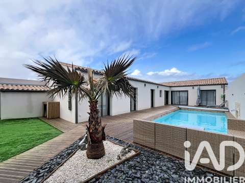 Vente maison 6 pièces Charron 17