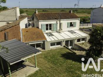 Vente maison 5 pièces Charron 17