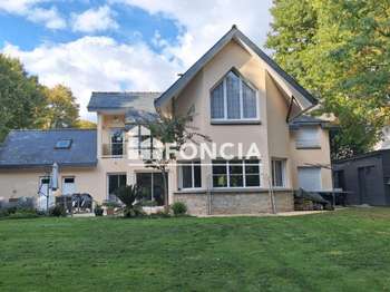 Maison 7 pièces 217 m² · à Chartres-de-Bretagne · 217 m² · 624 000 €
