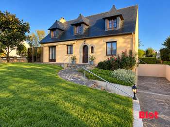 Vente maison 8 pièces Chartres-de-Bretagne 35