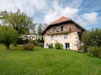 Vente maison 16 pièces Charvonnex 74