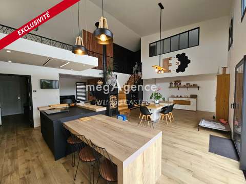Vente maison 9 pièces