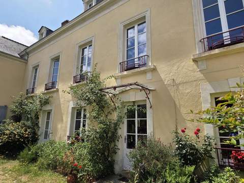 Vente maison 9 pièces Château-Gontier 53