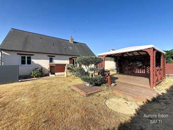 Vente maison 8 pièces Château-Gontier 53