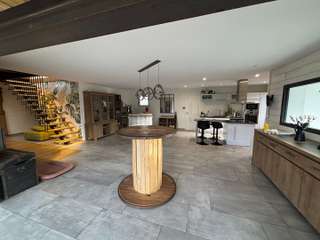 Vente maison 8 pièces