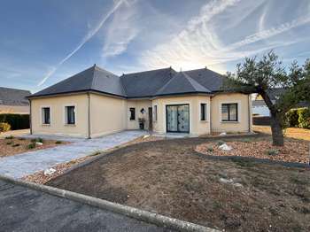 Vente maison 8 pièces Château-Gontier-sur-Mayenne 53