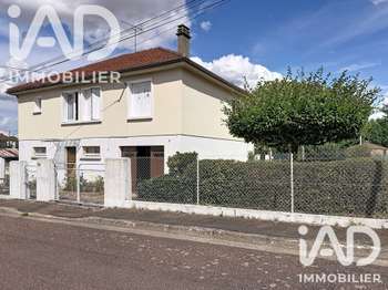 Maison 4 pièces 73 m² · à Château-Renard · 73 m² · 74 000 €