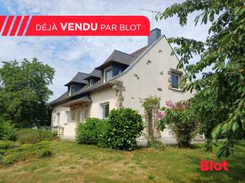 Vente Maison 5 chambresChâteaubourg