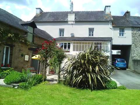 Vente maison 8 pièces Châteauneuf-du-Faou 29