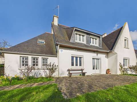Vente maison 7 pièces Châteauneuf-du-Faou 29