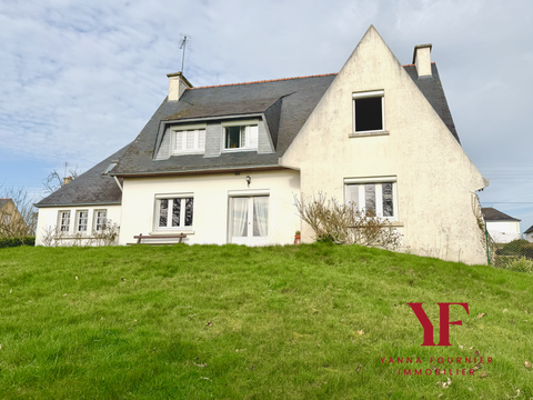 Vente maison 8 pièces Châteauneuf-du-Faou 29