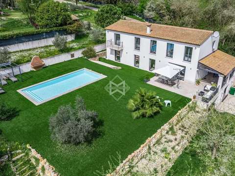 Vente maison 7 pièces Châteauneuf-Grasse 06