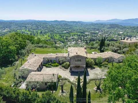 Vente maison 10 pièces Châteauneuf-Grasse 06
