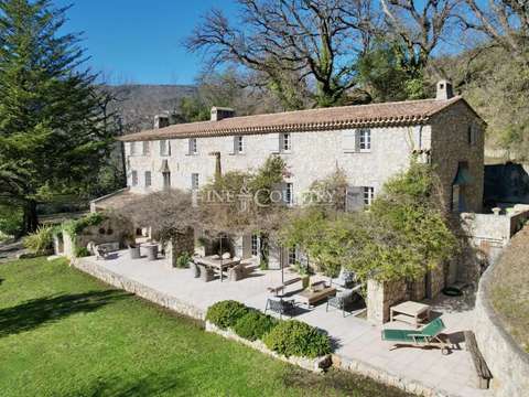 Vente maison 7 pièces Châteauneuf-Grasse 06