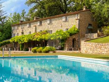 Maison 14 pièces 410 m² · à Châteauneuf-Grasse · 410 m² · 4 250 000 €