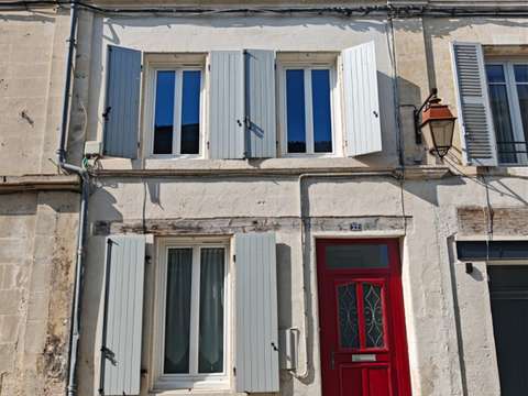 Vente maison 6 pièces Châteauneuf-sur-Charente 16