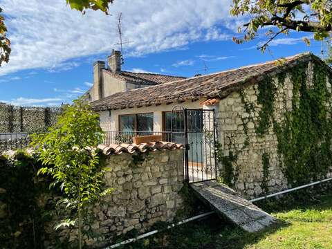 Vente maison 5 pièces Châteauneuf-sur-Charente 16
