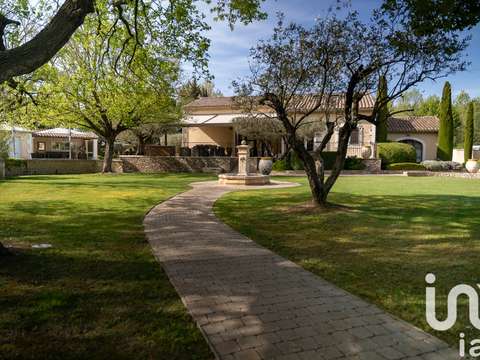 Vente maison 8 pièces