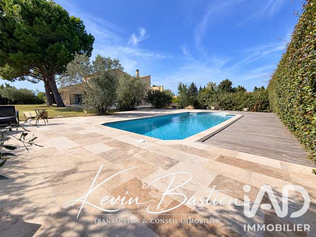 Maison 5 pièces 211 m² · à Châteaurenard · 211 m² · 820 000 €