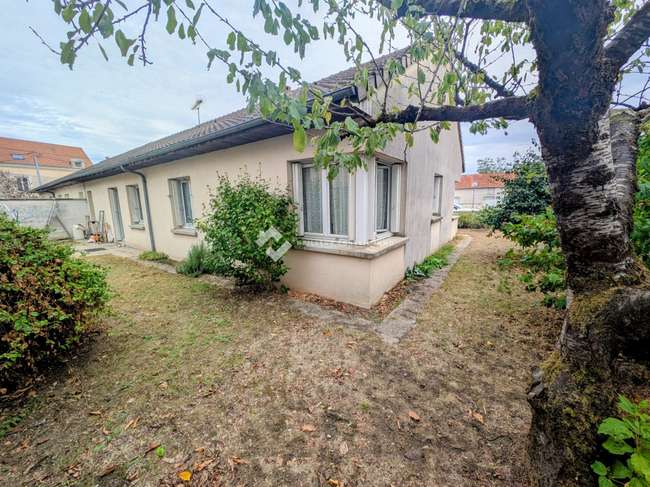 Maison 4 pièces 93 m² · à Châtellerault · 93 m² · 106 000 €