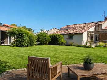 Maison 8 pièces 140 m² · à Chavagnes-en-Paillers · 140 m² · 275 000 €