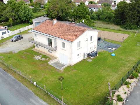 Vente maison 6 pièces Chavagnes-les-Redoux 85