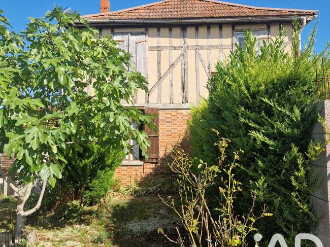 Maison 5 pièces 121 m² · à Chavanges · 121 m² · 65 000 €