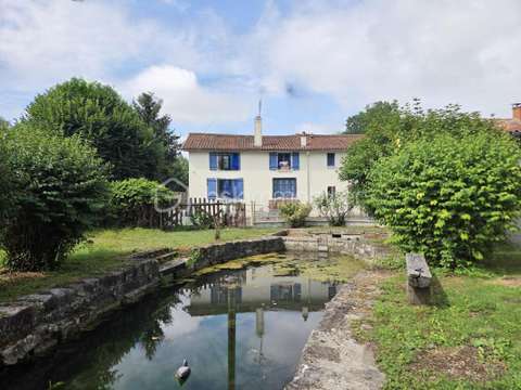 Vente maison 7 pièces Chef-Boutonne 79