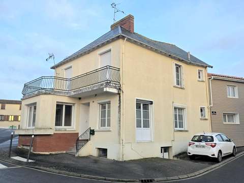 Vente maison 8 pièces Chemillé-en-Anjou 49