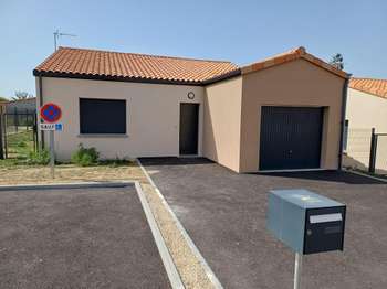Maison 4 pièces 89 m² · à Chemillé-en-Anjou · 89 m² · 230 000 €