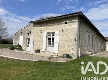 Vente maison 10 pièces Chepniers 17