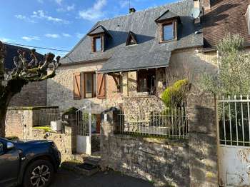 Vente maison 5 pièces Cherveix-Cubas 24
