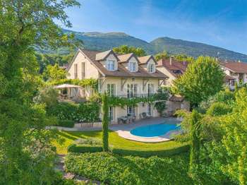 Vente maison 10 pièces Chevry 01