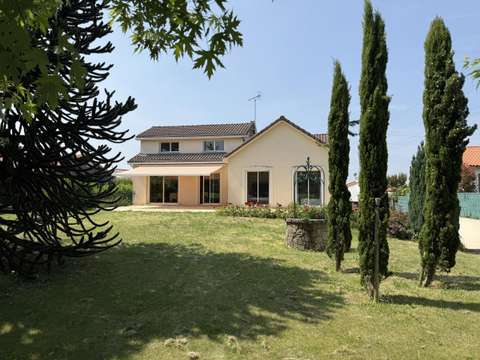 Vente maison 9 pièces Cholet 49