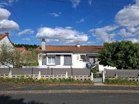 Vente maison 5 pièces Civray 86