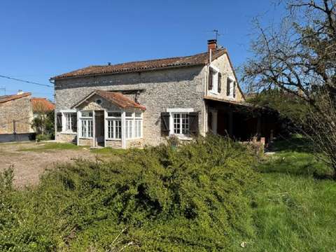 Vente maison 5 pièces Civray 86