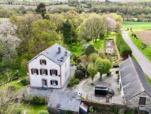 Vente Maison 8 piècesCléden-Poher
