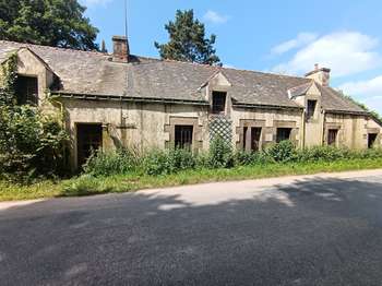 Maison 8 pièces 160 m² · à Cléguérec · 160 m² · 49 000 €