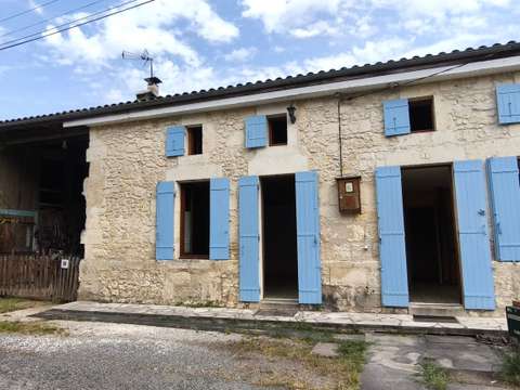 Vente maison 4 pièces Clérac 17