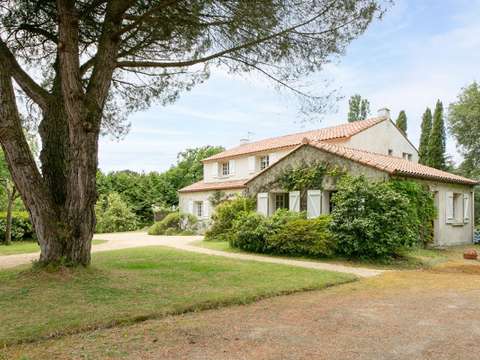 Vente maison 11 pièces Clisson 44