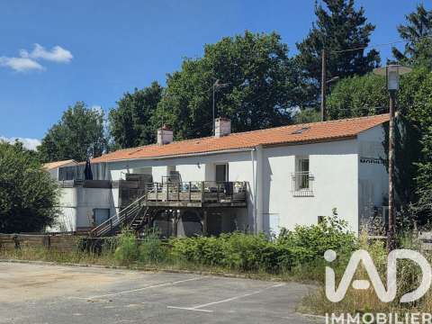 Vente maison 8 pièces Coëx 85
