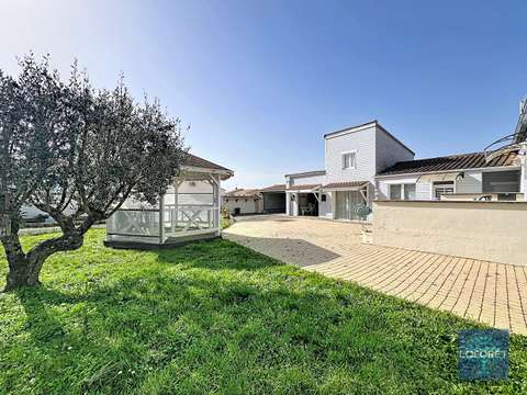 Vente maison 6 pièces Coëx 85