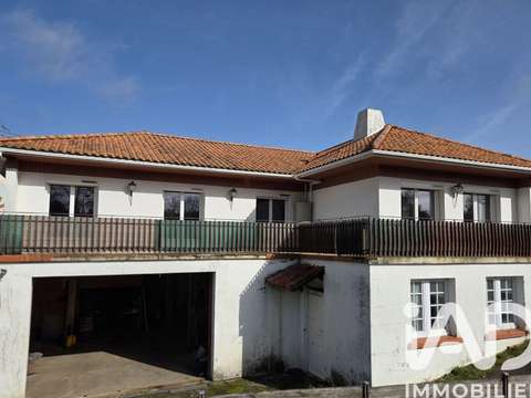 Vente maison 5 pièces Coëx 85