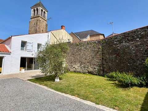 Vente maison 4 pièces Coëx 85