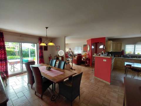 Vente maison 6 pièces Coëx 85