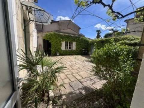 Vente maison 10 pièces Cognac 16
