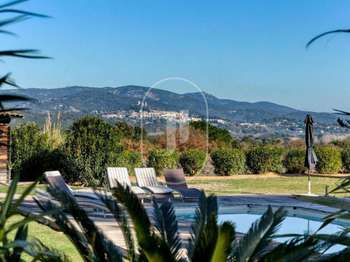 Vente maison 7 pièces Cogolin 83