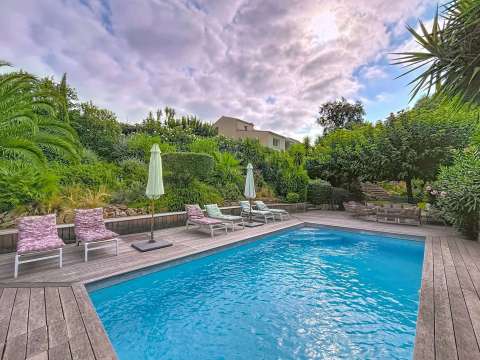 Vente maison 5 pièces Cogolin 83